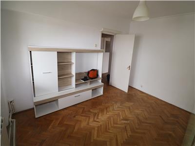 Apartament 3 camere, zona Rix Ceasu Rau, CT, etaj 8, de vanzare