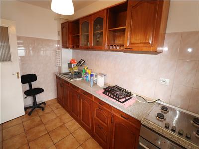 Apartament 3 camere, zona Rix Ceasu Rau, CT, etaj 8, de vanzare