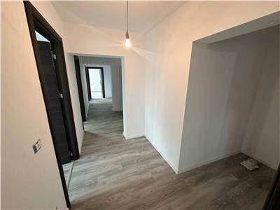 Ap 4 cam, complet renovat NOU, zona Scola nr 3, Al Vlahuta,et 3/4