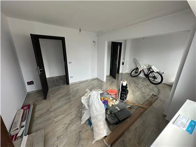 Ap 4 cam, complet renovat NOU, zona Scola nr 3, Al Vlahuta,et 3/4