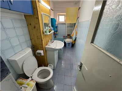 Apartament 3 camere, etaj 2/3, zona fosta Autogara , 70.000 Euro