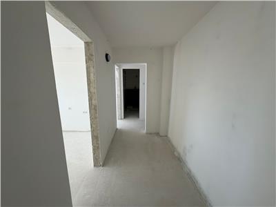 Apartament 3 camere , zona Centrala , Etaj 7/8 , renovat 90%