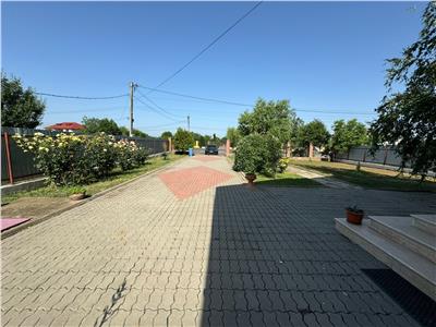 Vila de vanzare in Garoafa,suprafata construita 472mp si teren 1935mp