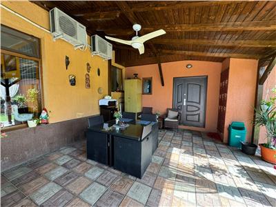 Vila de vanzare in Garoafa,suprafata construita 472mp si teren 1935mp