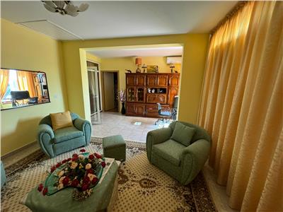 Vila de vanzare in Garoafa,suprafata construita 472mp si teren 1935mp