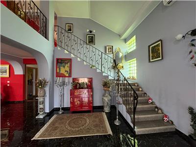 Vila de vanzare in Garoafa,suprafata construita 472mp si teren 1935mp