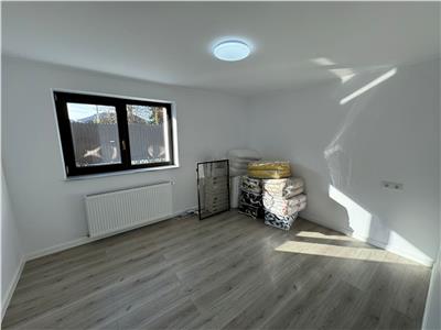 Cladire cu 3 apartamente in suprafata totala construita de 500 mp