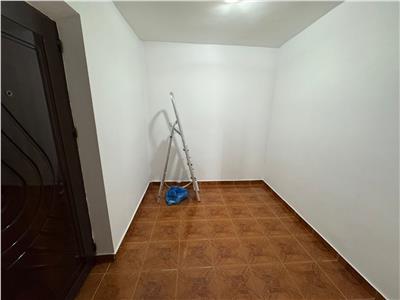 Apartament 3 camere, parter, zona Brailei  Gerald , 73 mp , liber