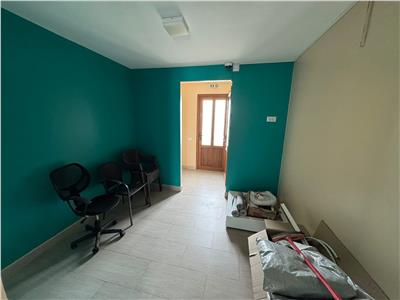 Spatiu Comercial de vanzare pe strada Crangului 101 Vanatori