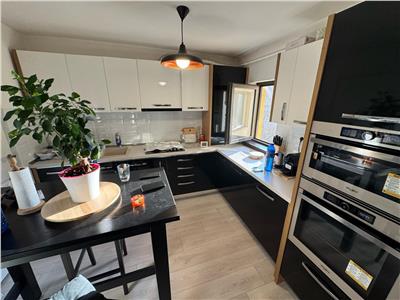 Ap 3 camere, 81 mp utili, et3/3,RECENT RENOVAT