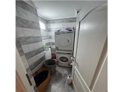 Ap 3 camere, 81 mp utili, et3/3,RECENT RENOVAT