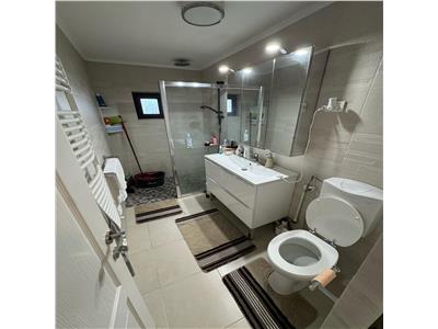 Ap 3 camere, 81 mp utili, et3/3,RECENT RENOVAT
