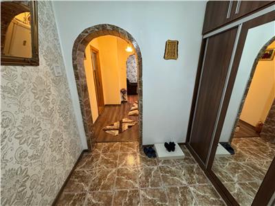 Apartament 3 camere, 92mp , etaj 4 cu acoperis, mobilat si utilat