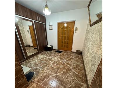 Apartament 3 camere, 92mp , etaj 4 cu acoperis, mobilat si utilat