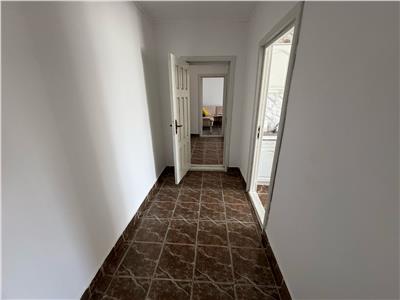 Apartament 3 camere, Bdul Brailei  Parc , etaj 4 cu acoperis