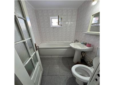 Apartament 3 camere, Bdul Brailei  Parc , etaj 4 cu acoperis