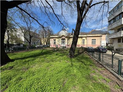 Teren 872 mp +cladire 328 mp, ULTRACENTRAL str Simion Barnutiu