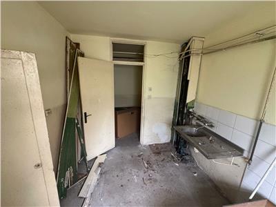 Spatiu 58 mp utili, parter,INTRARE DIRECTA DIN STRADA, str Sporturilor